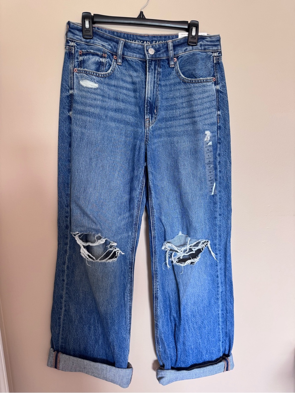 American Eagle Women’s Super High-Waisted Baggy Wide-Leg Jeans